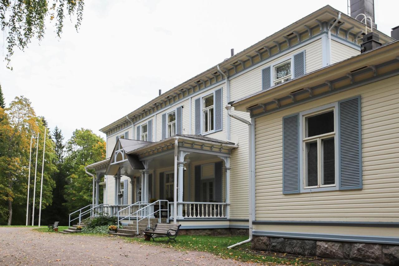 Neitsytniemen Kartanohotelli Virasoja Exterior foto
